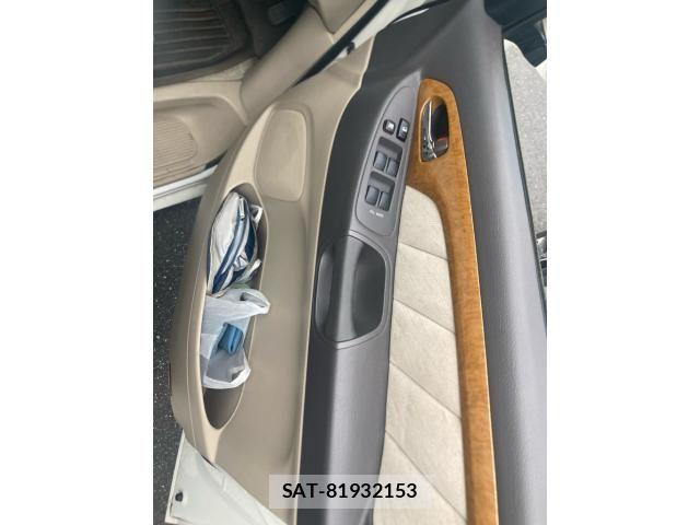 Toyota ALPHARD 2005-09 8848110-9