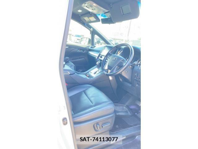 Toyota ALPHARD 2018-09 8848093-9