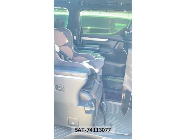 Toyota ALPHARD 2018-09 8848093-10