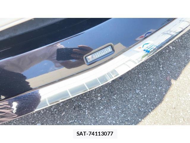 Toyota ALPHARD 2018-09 8848093-27