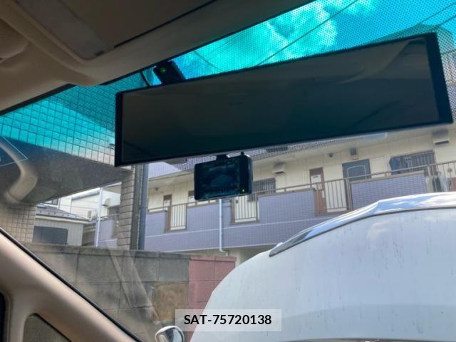 Toyota ALPHARD 2012-06 8870368-26