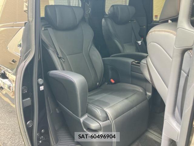 Toyota ALPHARD 2023-12 8870290-9