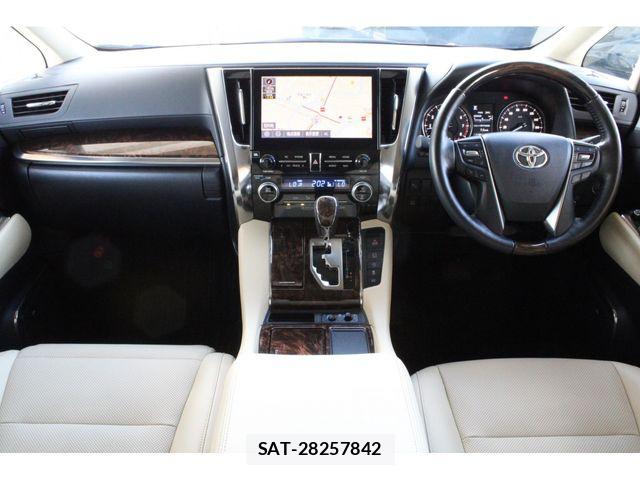 Toyota ALPHARD 2022-05 8870327-5