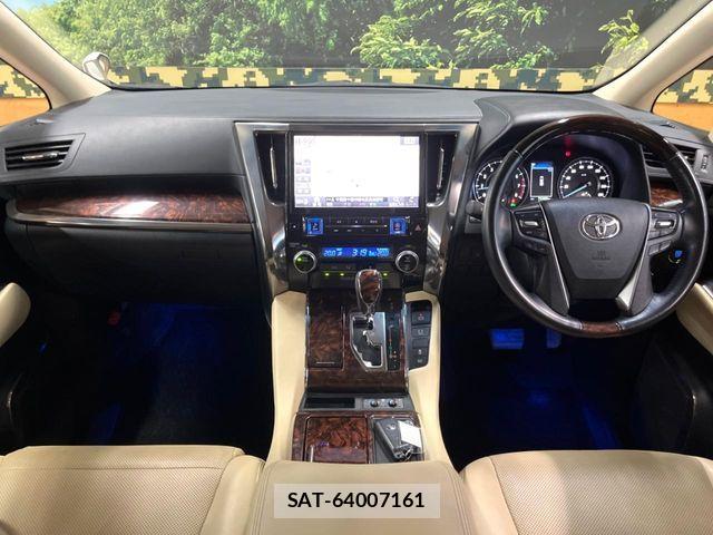 Toyota ALPHARD 2018-04 8878508-1