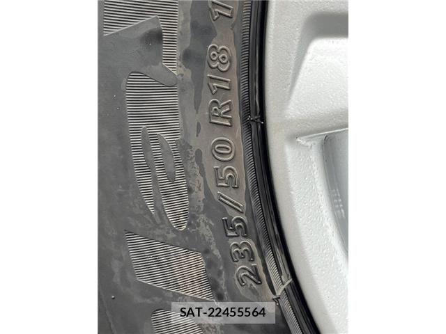 Toyota ALPHARD 2021-06 8878518-23