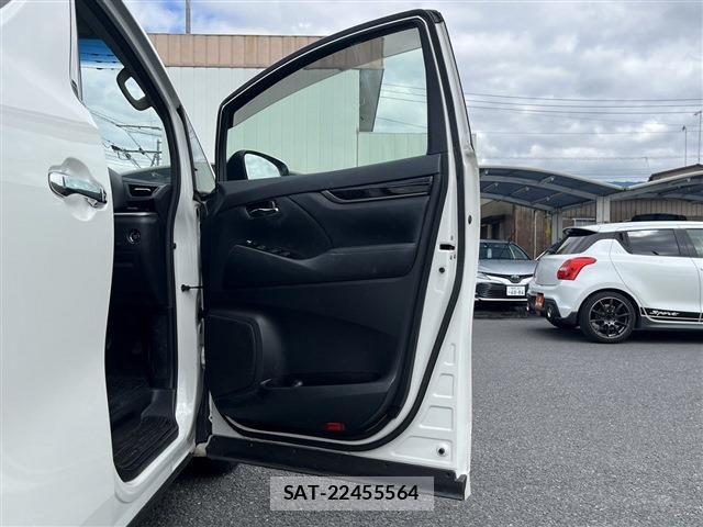 Toyota ALPHARD 2021-06 8878518-24