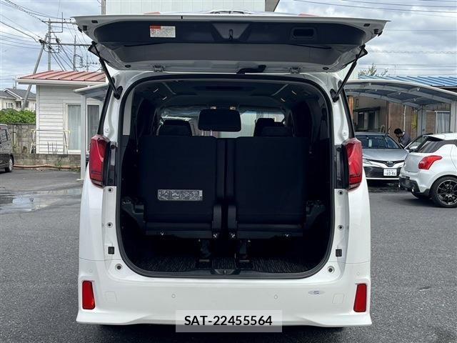 Toyota ALPHARD 2021-06 8878518-26