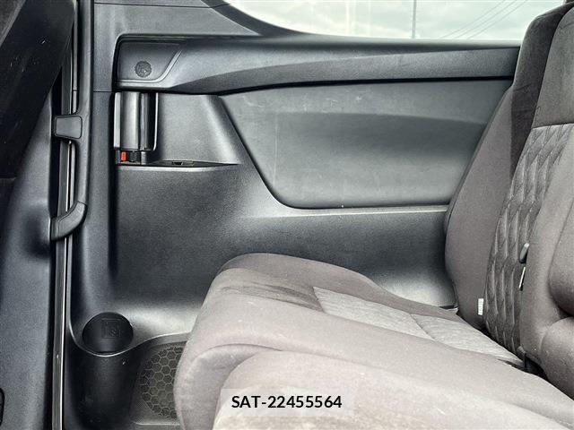 Toyota ALPHARD 2021-06 8878518-29