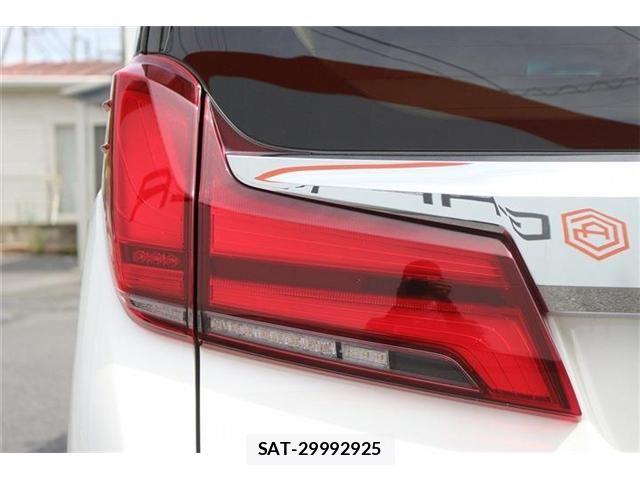 Toyota ALPHARD 2021-01 8878514-16