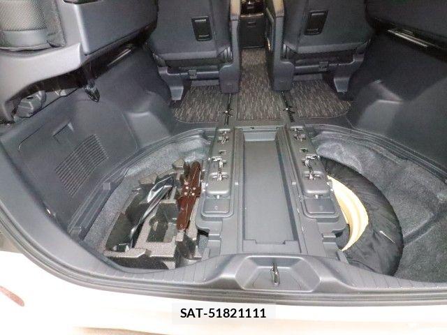 Toyota ALPHARD 2023-09 8878483-18
