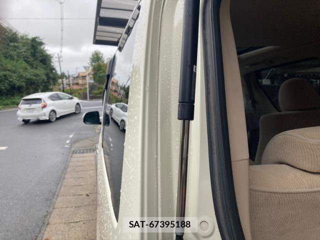 Toyota ALPHARD 2009-04 8878541-28
