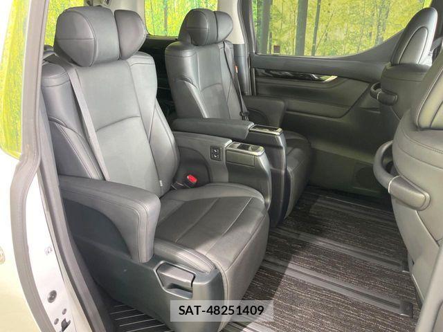 Toyota ALPHARD 2023-04 8878486-8