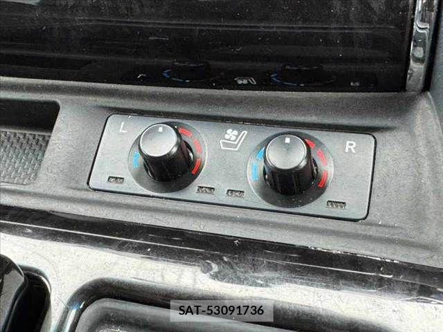 Toyota ALPHARD 2019-05 8878511-25