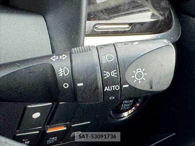 Toyota ALPHARD 2019-05 8878511-26