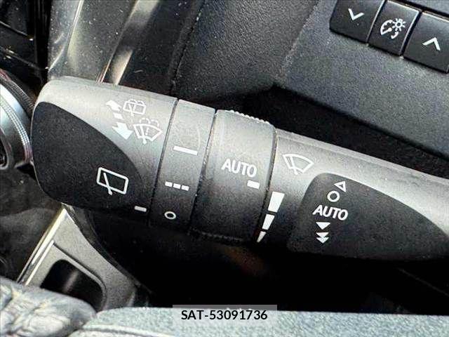 Toyota ALPHARD 2019-05 8878511-27