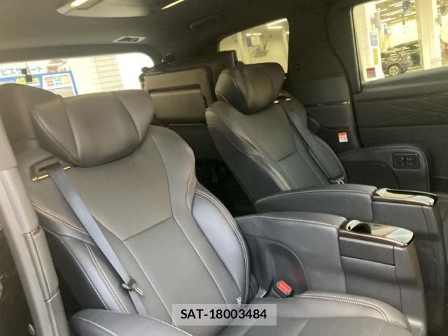 Toyota ALPHARD 2023-12 8878482-9
