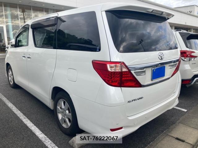 Toyota ALPHARD 2013-08 8878535-9