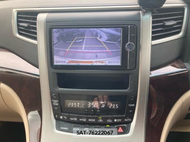 Toyota ALPHARD 2013-08 8878535-22
