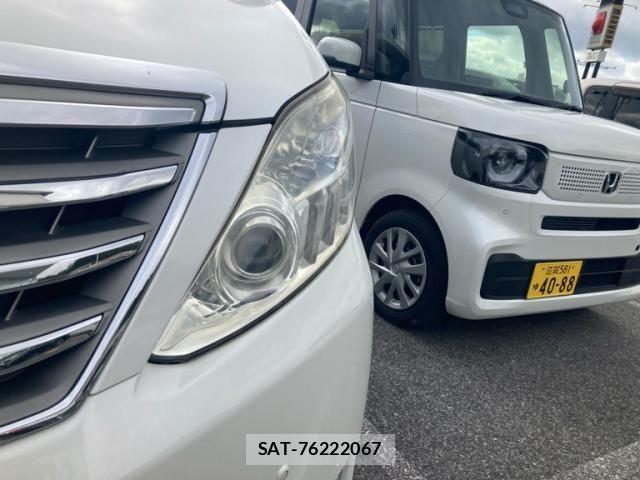 Toyota ALPHARD 2013-08 8878535-4