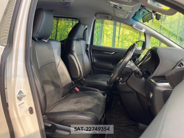Toyota ALPHARD 2017-09 8878522-7