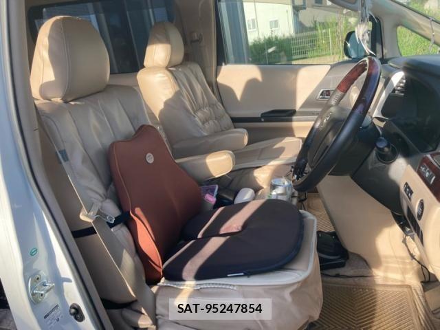 Toyota ALPHARD 2012-01 8878537-12
