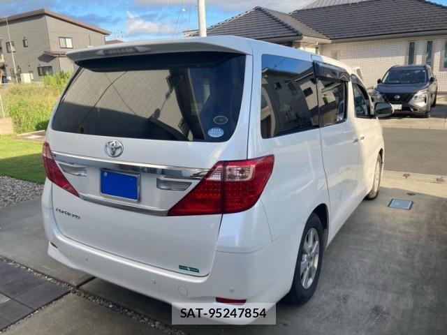 Toyota ALPHARD 2012-01 8878537-3