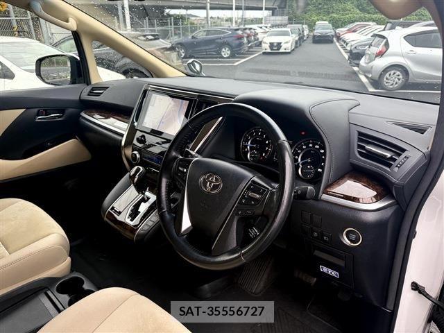 Toyota ALPHARD 2020-04 8878521-29