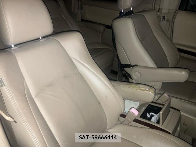 Toyota ALPHARD 2010-03 8878532-12