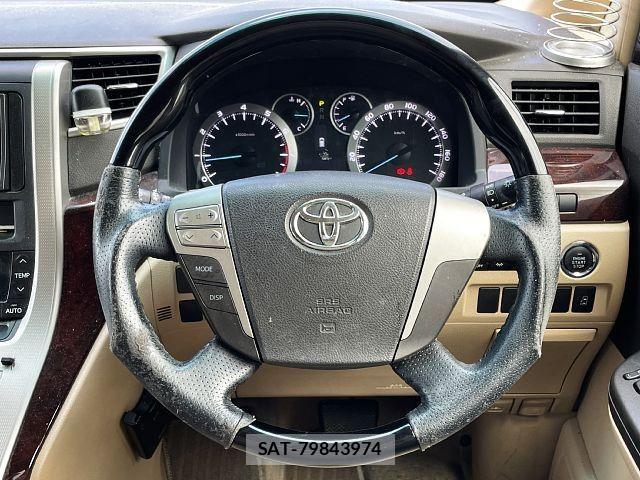 Toyota ALPHARD 2013-10 8878533-1