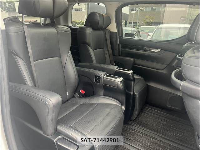 Toyota ALPHARD 2021-06 8878502-13