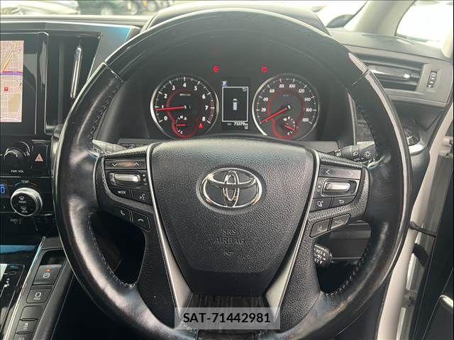 Toyota ALPHARD 2021-06 8878502-24
