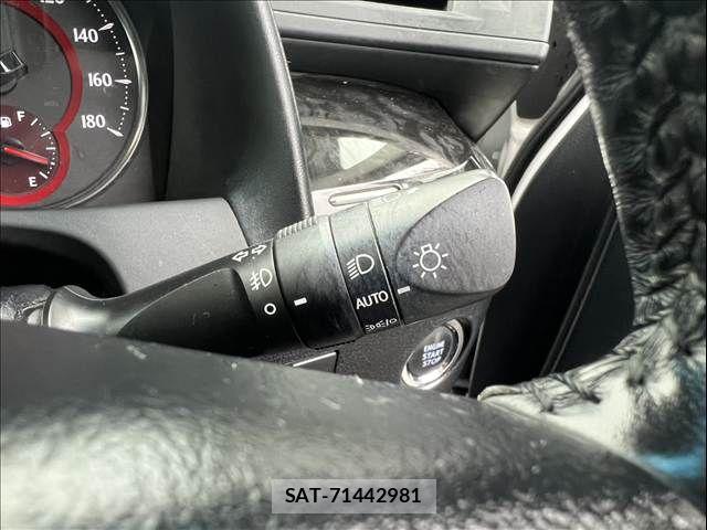 Toyota ALPHARD 2021-06 8878502-28