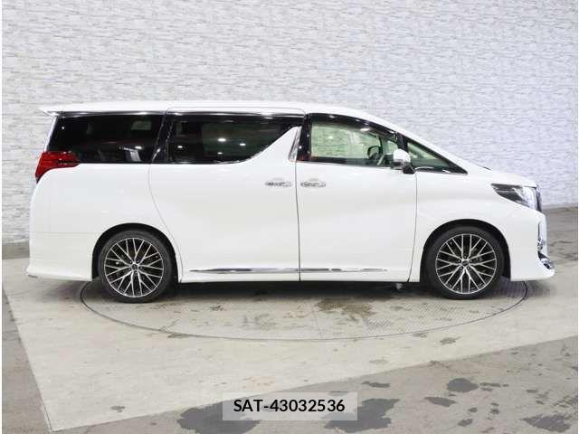 Toyota ALPHARD 2016-01 8878515-9