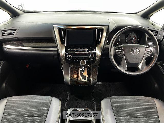 Toyota ALPHARD 2021-08 8878495-1