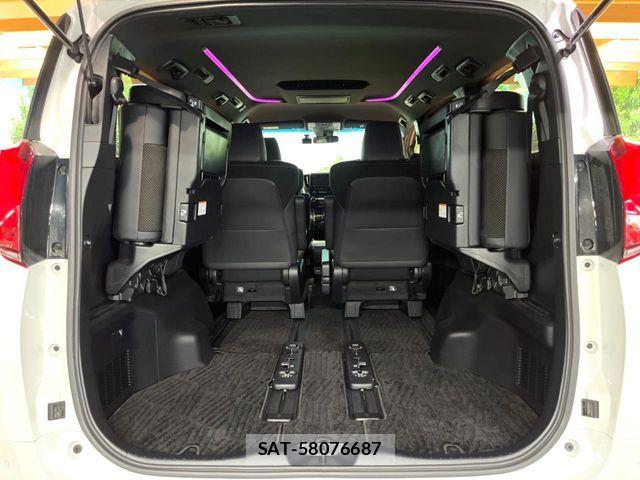 Toyota ALPHARD 2020-11 8878506-11