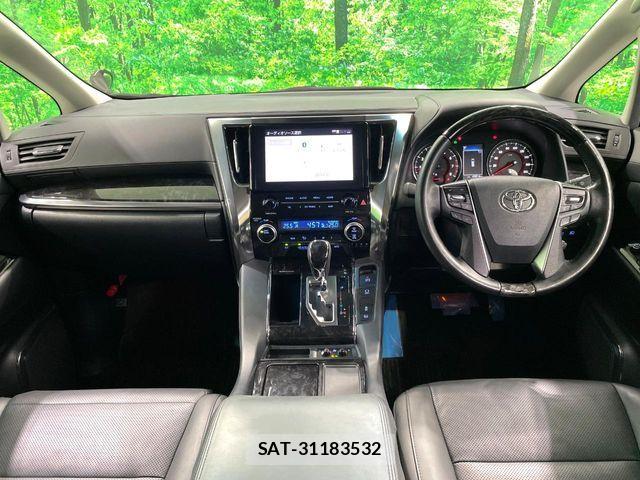 Toyota ALPHARD 2022-06 8878493-1