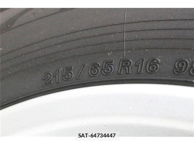 Toyota ALPHARD 2018-02 8878520-23