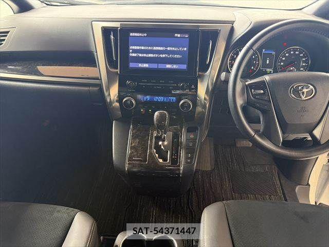 Toyota ALPHARD 2022-06 8878501-2
