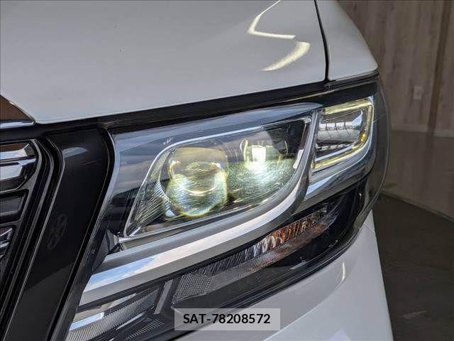 Toyota ALPHARD 2016-06 8878523-12