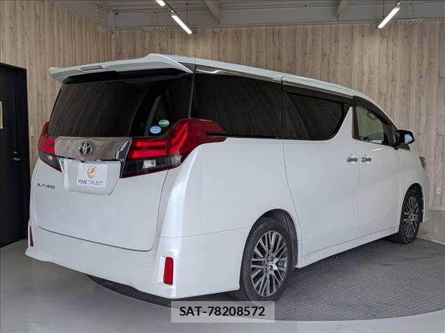 Toyota ALPHARD 2016-06 8878523-19