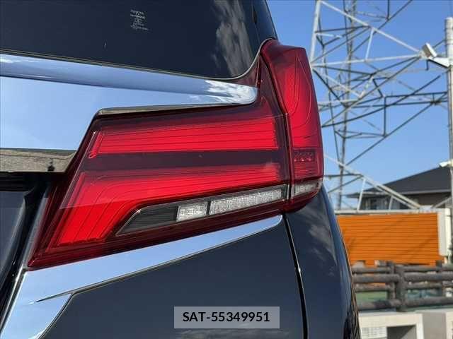 Toyota ALPHARD 2019-01 8883231-19