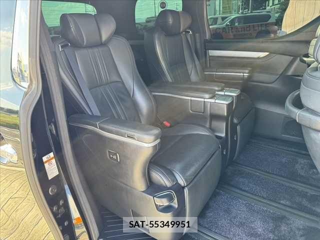 Toyota ALPHARD 2019-01 8883231-22