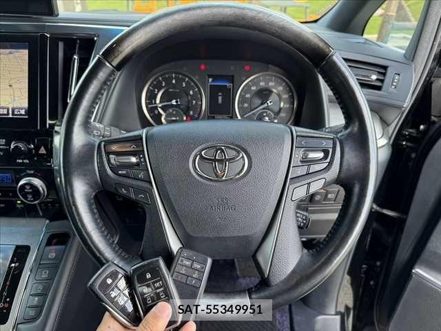 Toyota ALPHARD 2019-01 8883231-6