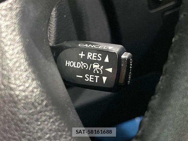 Toyota ALPHARD 2021-09 8883236-6
