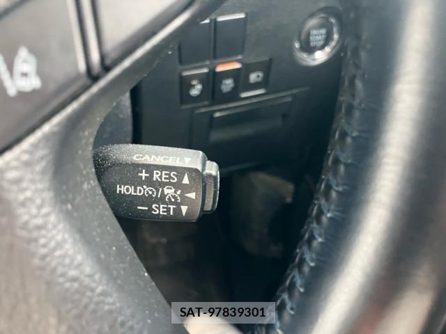 Toyota ALPHARD 2018-03 8883237-21