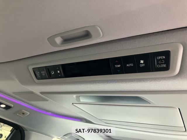 Toyota ALPHARD 2018-03 8883237-26