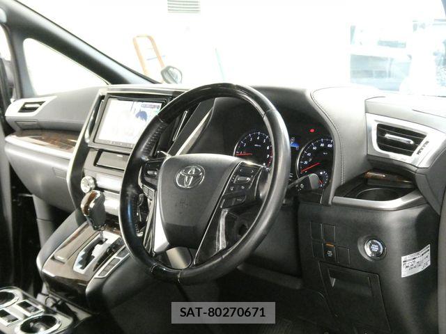 Toyota ALPHARD 2016-09 8883242-11