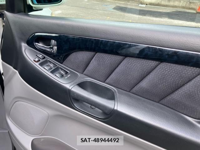 Toyota ALPHARD 2004-02 8883246-14