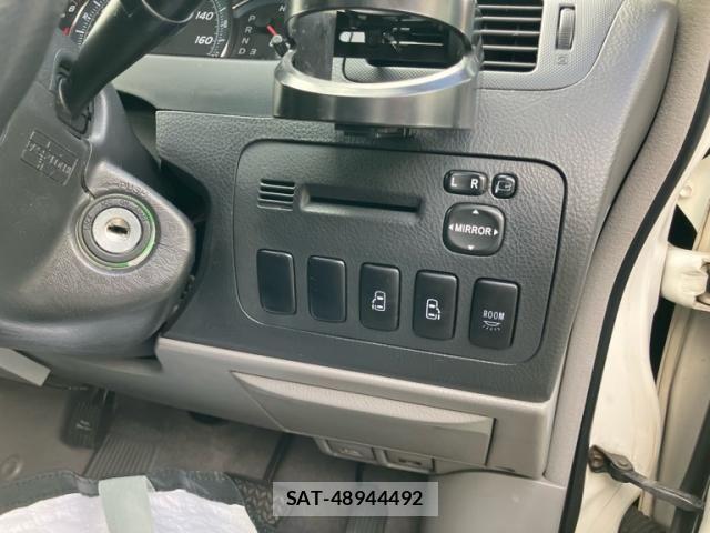 Toyota ALPHARD 2004-02 8883246-18