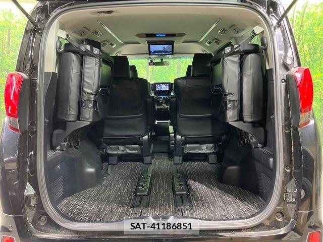 Toyota ALPHARD 2017-05 8883240-9